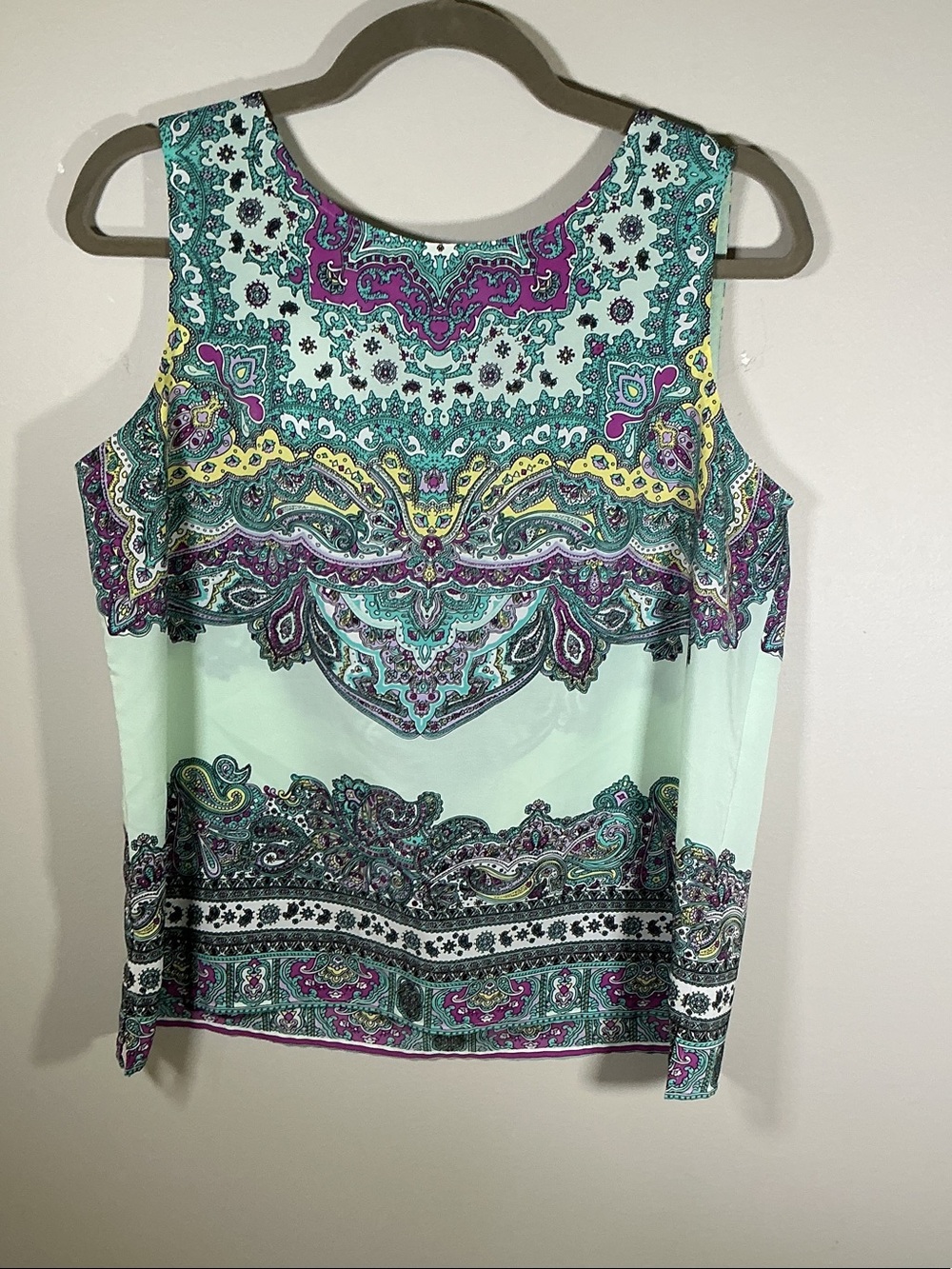 Talbots Petite Sleeveless Paisley Blouse MP Mint Purple Medallion Print